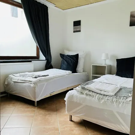 Spacious Apartment For 5